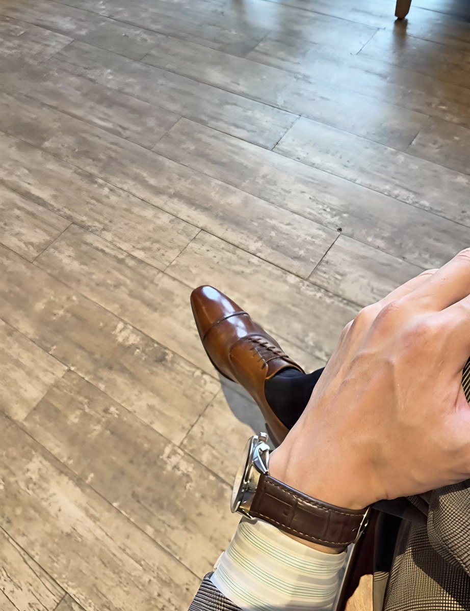 enoch li tweet media