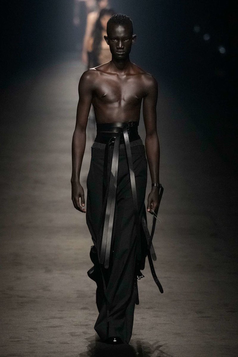 BLACK STAR tweet media