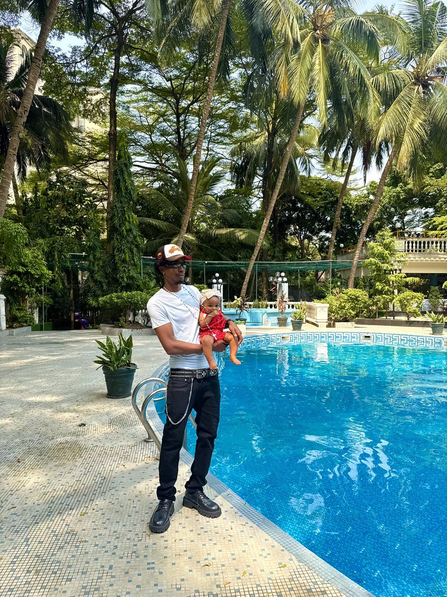 OK EFFECT tweet media