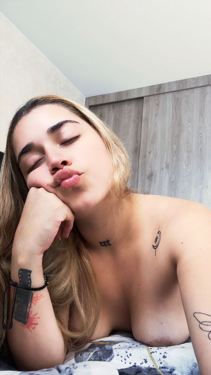 En este enlace encontrarás mi *TELEGRAM GRATIS* 

link.me/joselinflower
Si no te unes eres gay🙂‍↕️