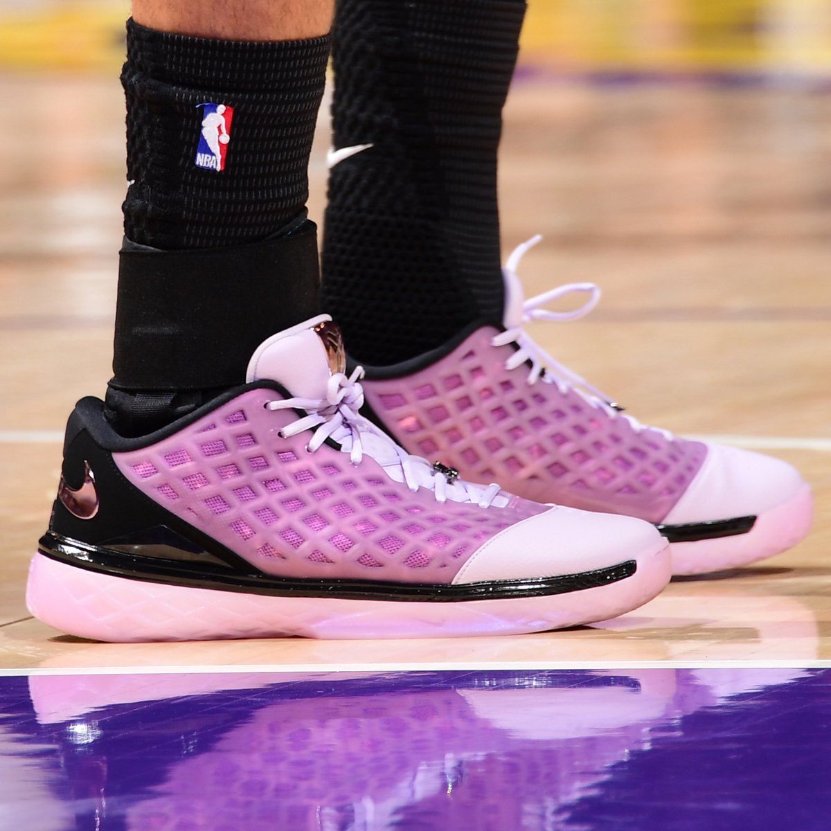 nike kobe 3 Pink