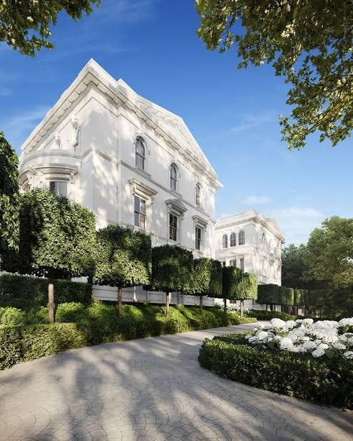 TheIranWatcher's tweet photo. 🚨 This is Mojtaba Khamenei’s £100 million London mansion.

He enjoys the finer things in life.

Investigations have linked him to luxury properties on London’s “Billionaires’ Row,” held through associates and shell companies.

The Khamenei family is believed to control hundreds of of billions in offshore wealth and global assets while ordinary Iranians face severe economic hardship.