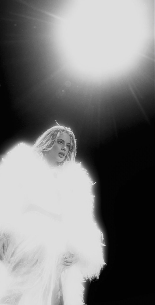 girlesttt's tweet photo. el AURA que tiene tini🙏 https://t.co/OhgYGYBnhg