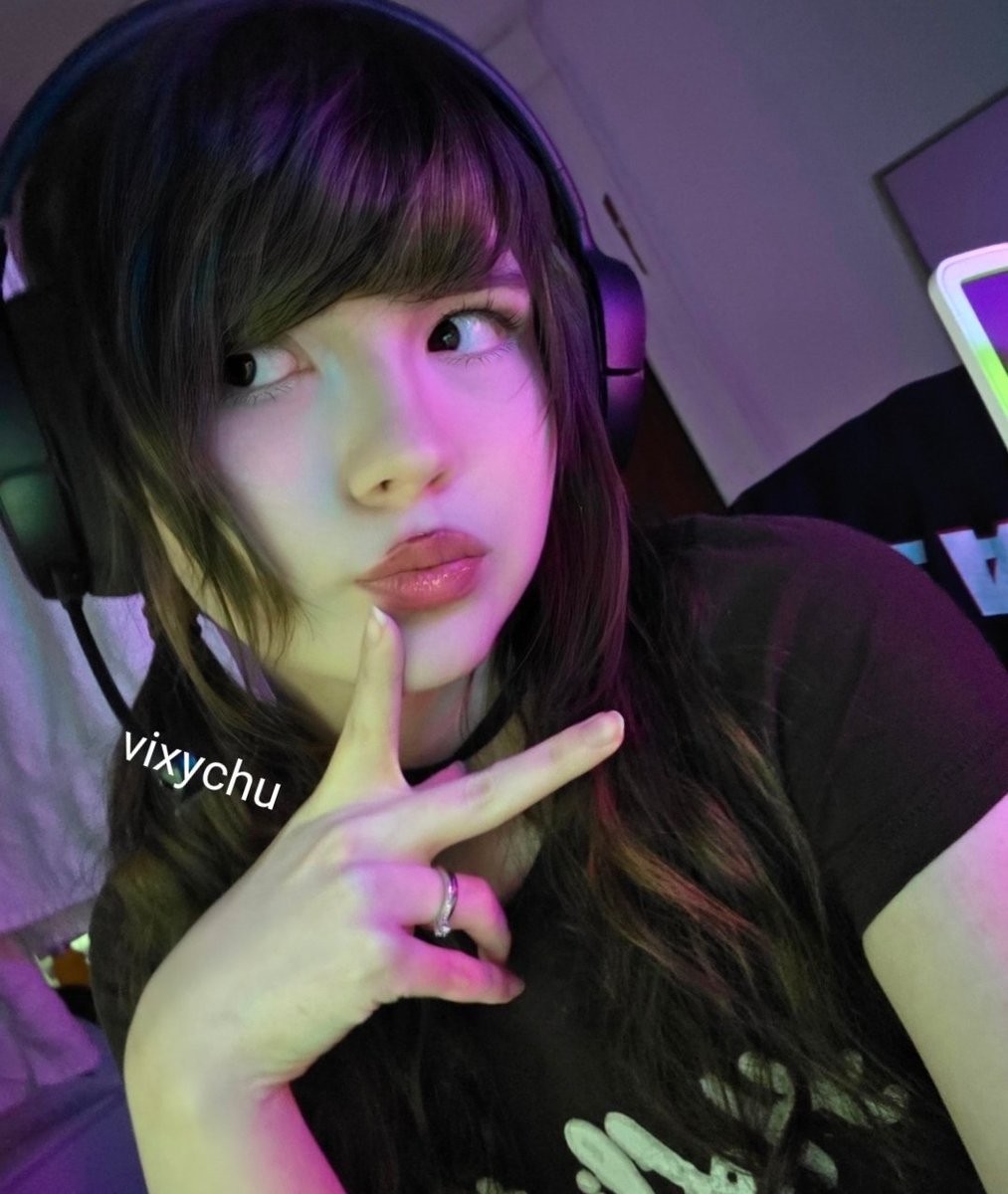 Raven 🦇 tweet media