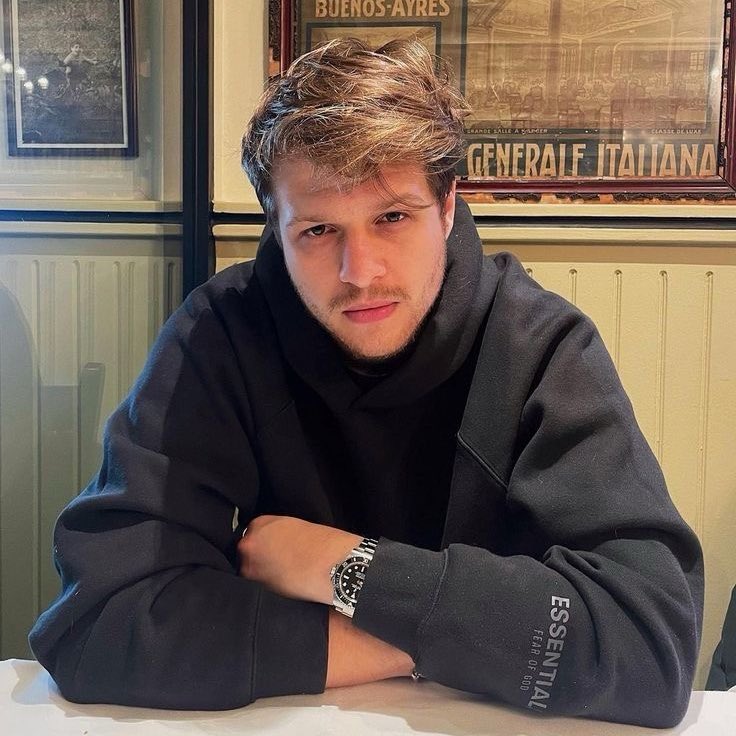 notr nevale tweet media