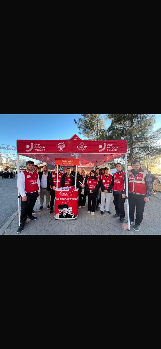 yenigenckmaras's tweet photo. 8 Mart Dünya Emekçi Kadınlar Günü dolayısıyla Narlı Cemevimizin düzenlediği anlamlı programa katılım sağladık. Kadın emeğinin, eşitlik mücadelesinin ve dayanışmanın konuşulduğu bu buluşmada; yaşam hakkı elinden alınan kadınlarımızı andık @unutmayacagiz @chpgenclikgm https://t.co/binO8QuWSk