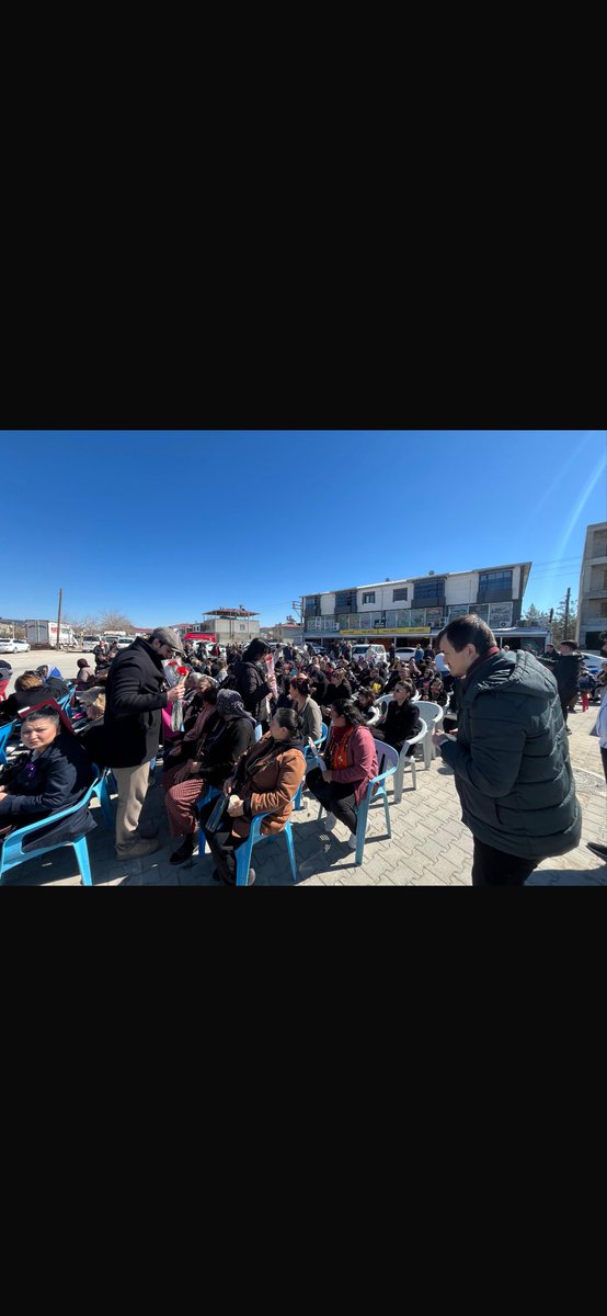 yenigenckmaras's tweet photo. 8 Mart Dünya Emekçi Kadınlar Günü dolayısıyla Narlı Cemevimizin düzenlediği anlamlı programa katılım sağladık. Kadın emeğinin, eşitlik mücadelesinin ve dayanışmanın konuşulduğu bu buluşmada; yaşam hakkı elinden alınan kadınlarımızı andık @unutmayacagiz @chpgenclikgm https://t.co/binO8QuWSk