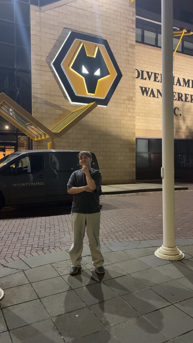 Anton😛 tweet media