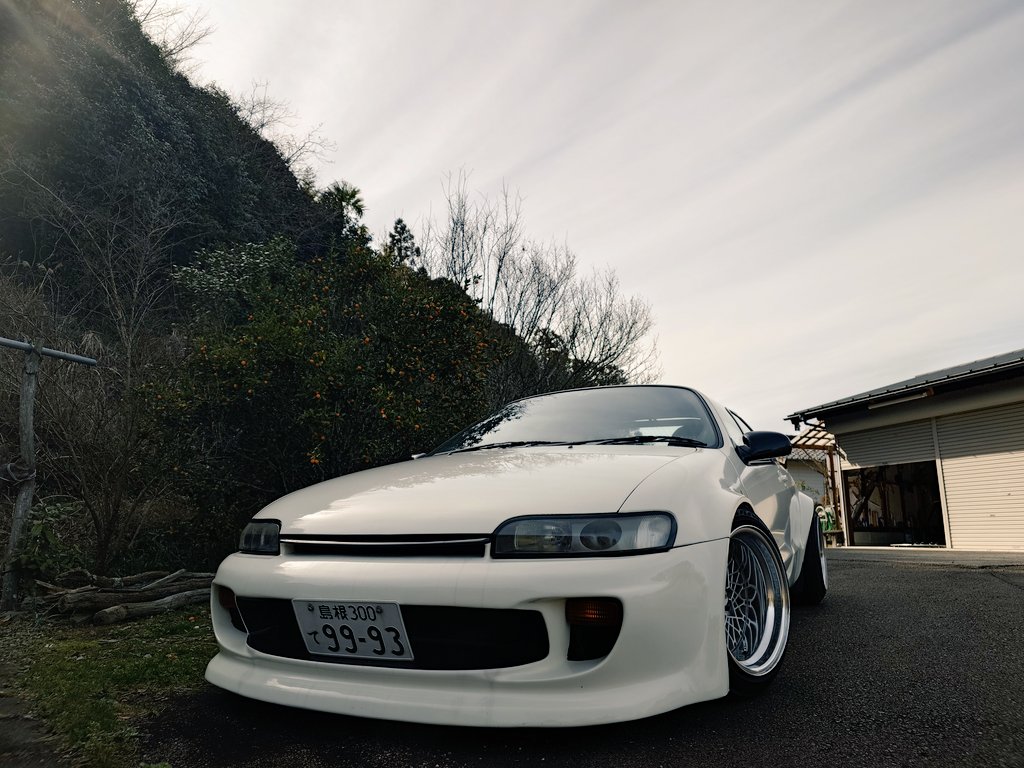 天気良かったのに洗車もせず放置。