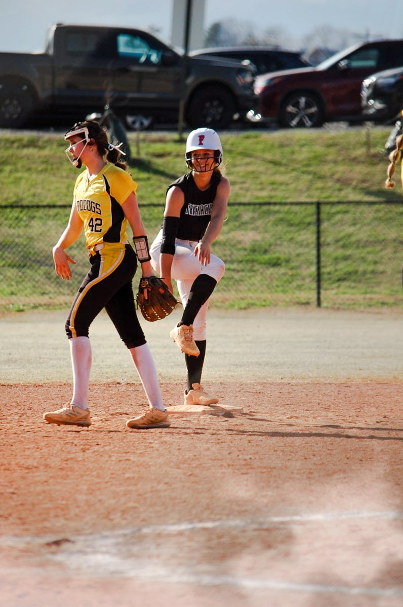 BrooklynSwick's tweet photo. Great to be on the field this weekend and doing what I love. Taking it one at bat, one fielding opportunity at a time, and enjoying the process...Let's Go!!

@D1Softball  @ExtraInningSB @LineDsoftball @DirectRecruits @softball_champ1 @CoastRecruitsSB @CoastRecruits @playsbigger @SoftballRecruit @fastpitchwatch @connectsports_ @sportprepx @softball_dugout 
@ALFC2028 
@SoftballDown