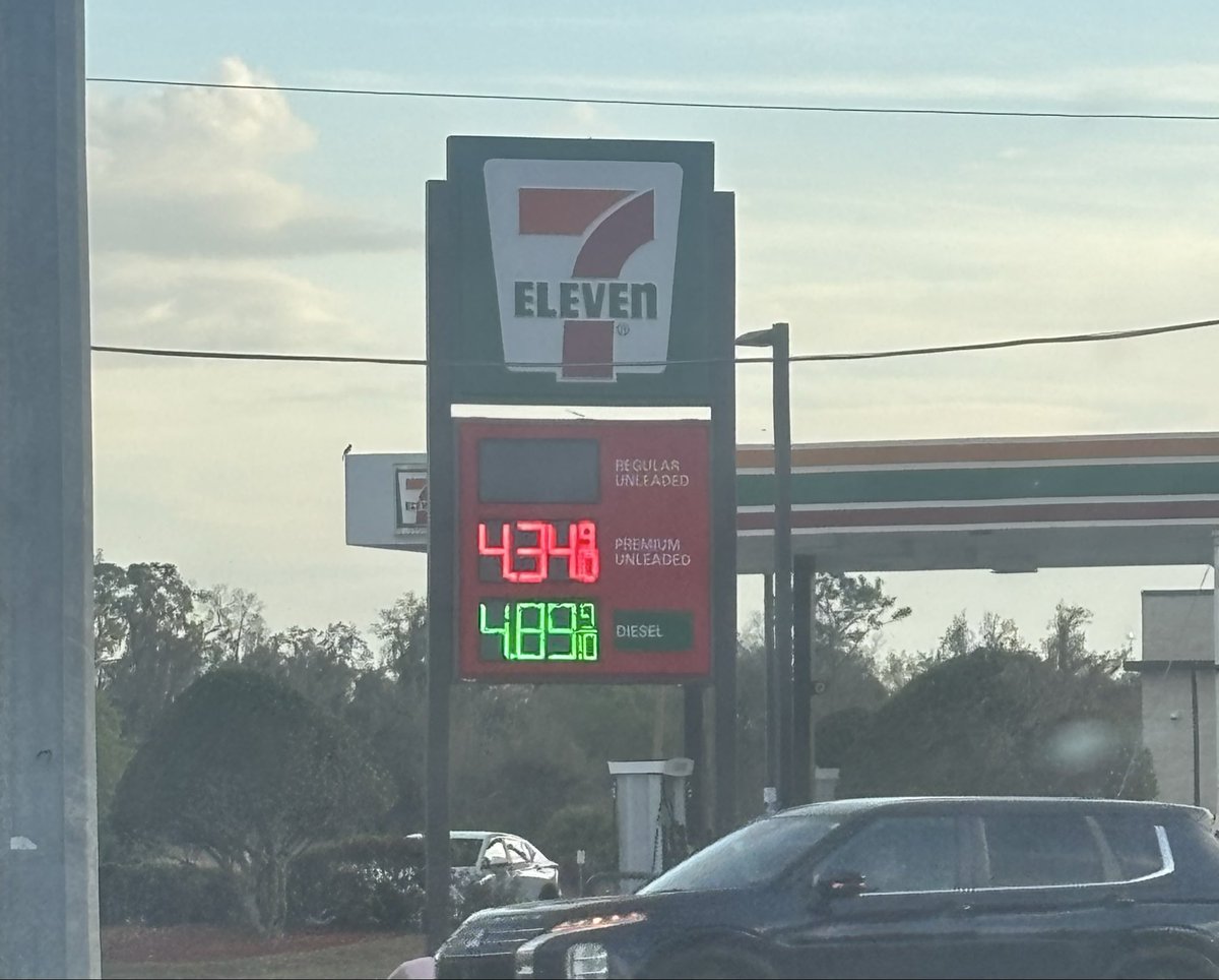 Holly Bullard tweet media