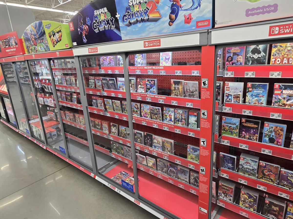 The saddest Xbox section I have seen yet. Look how small compart to PS and Nin.