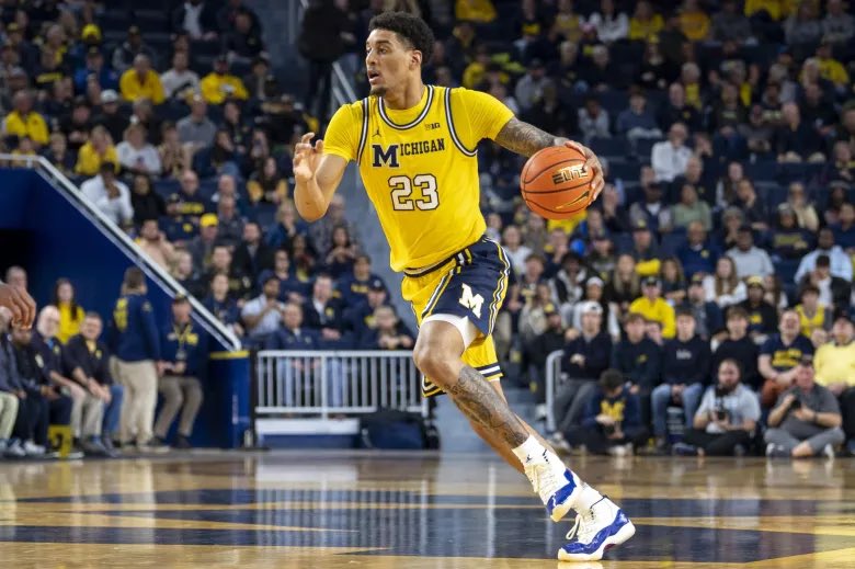 ScottHughesCBB's tweet photo. Third time’s the charm? 

Michigan super senior Yaxel Lendeborg just ERUPTED for 27 points on his third Senior Day. The social work major also tallied 3 rebounds, 3 assists, 2 blocks, and 5 threes.

Can Lendeborg deliver a Natty to Ann Arbor before he delivers DoorDash postgrad? https://t.co/5cFu8q9nGJ