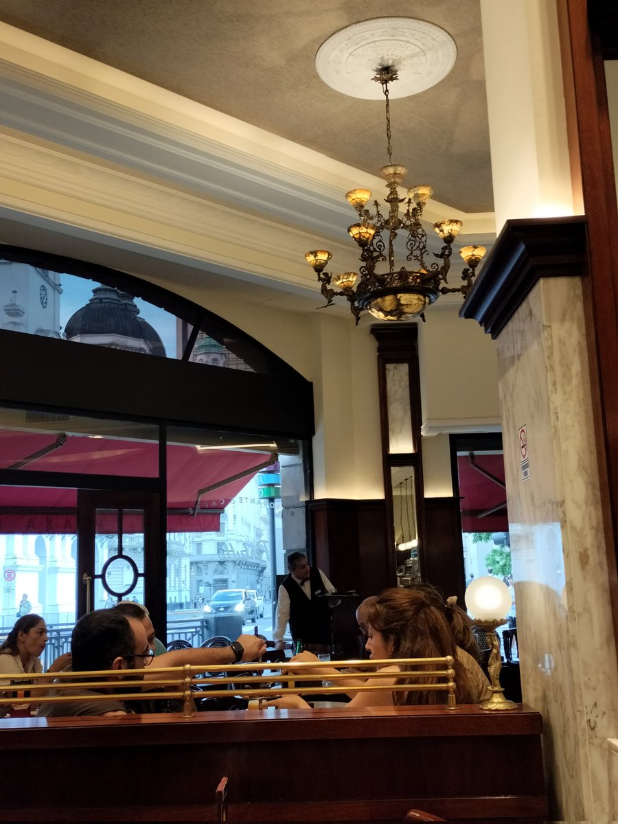 PIOrealtor's tweet photo. Empezamos;

Hoy hace dos domingos estábamos comiendo delicioso 😋 en #Pertutti de #PlazadeMayo en #BA 🇦🇷 

💯 recomendable! 
⭐⭐⭐⭐⭐ https://t.co/396ypeUUiE