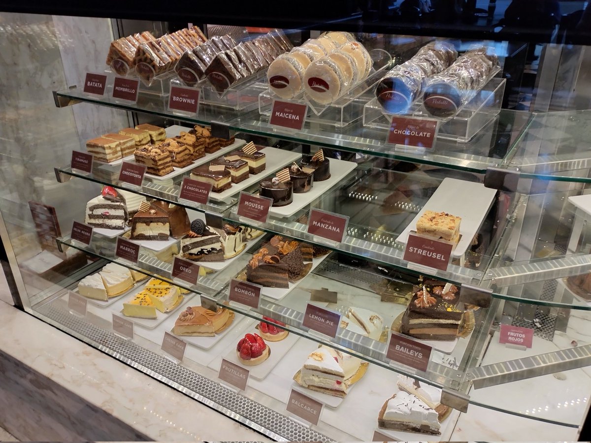 PIOrealtor's tweet photo. Empezamos;

Hoy hace dos domingos estábamos comiendo delicioso 😋 en #Pertutti de #PlazadeMayo en #BA 🇦🇷 

💯 recomendable! 
⭐⭐⭐⭐⭐ https://t.co/396ypeUUiE