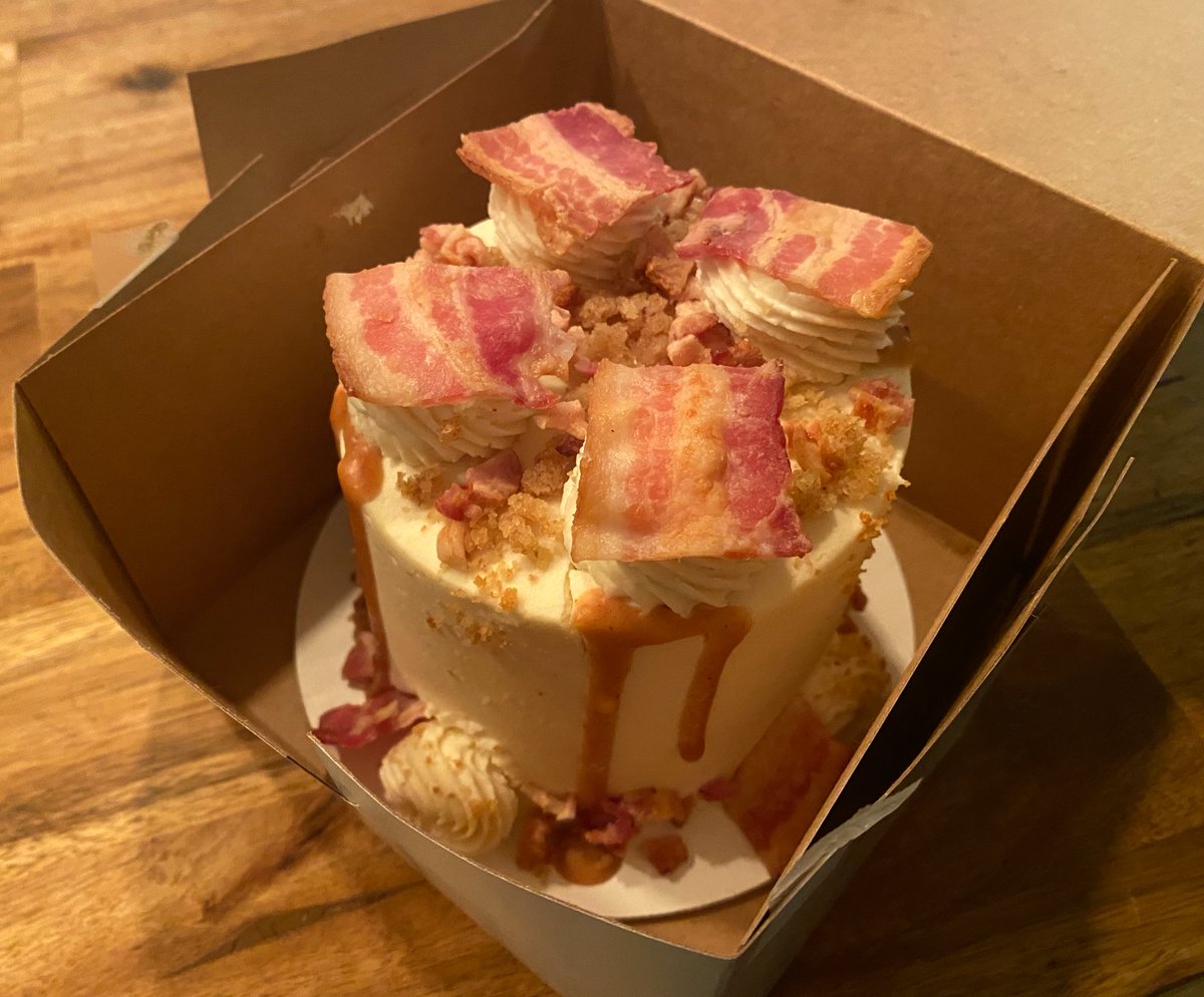 Lorna Yard ✪ tweet media