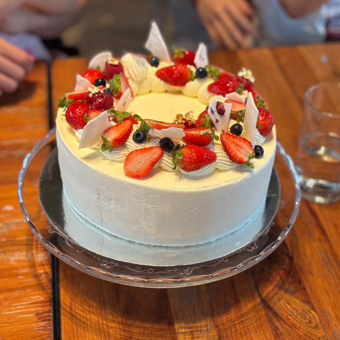 Azukiのケーキ、幸せすぎた😌