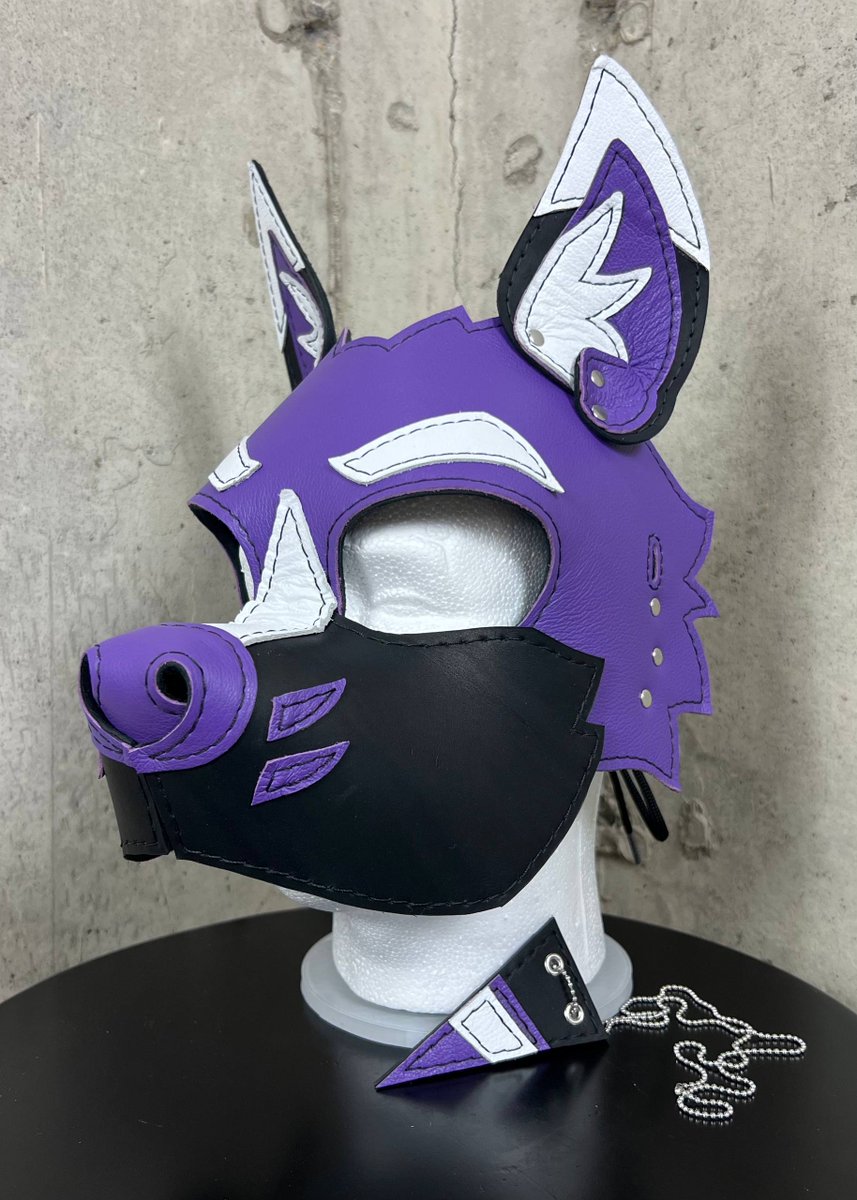 ScrapYardLthr's tweet photo. Partial custom wolf hood for @Pup_Vanquish ! 🐺

https://t.co/MO6XkbLWa7

#scrapyardleather #scrapyardlthr #pupplay #petplay #pupgear #furries #furryfandom https://t.co/5ikNpK2LaD