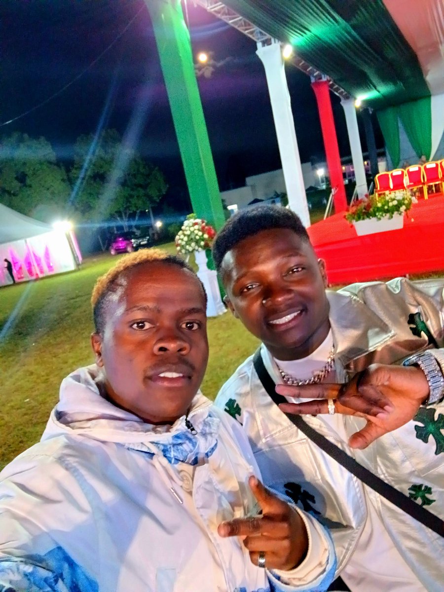 UKenya19817's tweet image. "Fam, today I’m feeling super lucky 🙌🔥 and my missions are perfectly aligned. The energy is high, the vibe is clean, and the journey keeps moving… 
 
@Evan Influencer X ft Sammy G (musician)

we’re in our lane, working hard and staying real.  
#Celebrities #Kenya @DSmartnumz