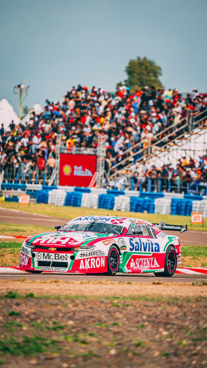 AgustinCanapino's tweet image. #TC Otro finde de mala fortuna, la pinchadura en la serie nos dejó sin esa posibilidad de pelear adelante. Después en la Final, otro pinchazo (increíble jaja) y luego un amontonamiento frente mío por un accidente saliendo de una curva, hizo que rompiera el frente del auto.

Ya