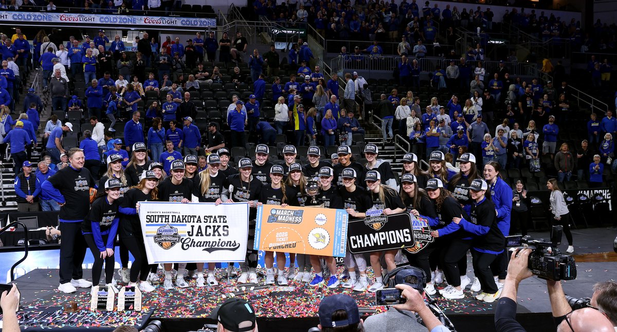 Summit Hoops tweet media