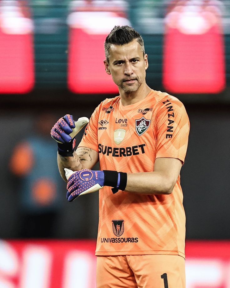 Noitedecopa's tweet photo. ESSE CARA MERECE IR PARA COPA DE TERCEIRO GOLEIRO, ESSA DISCUSSÃO PRECISA SER ABERTA https://t.co/uPzT1RbTDm