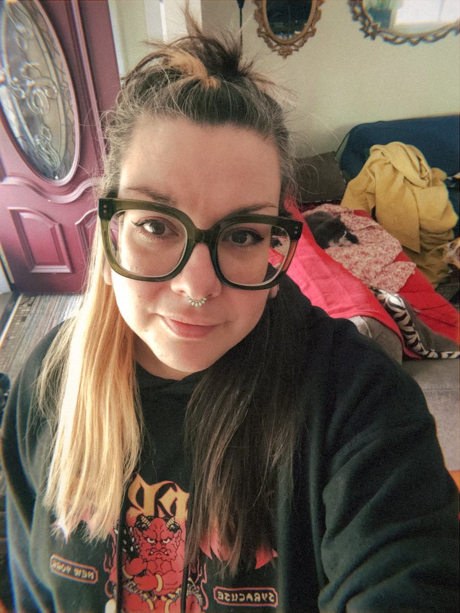 Stephanie tweet media