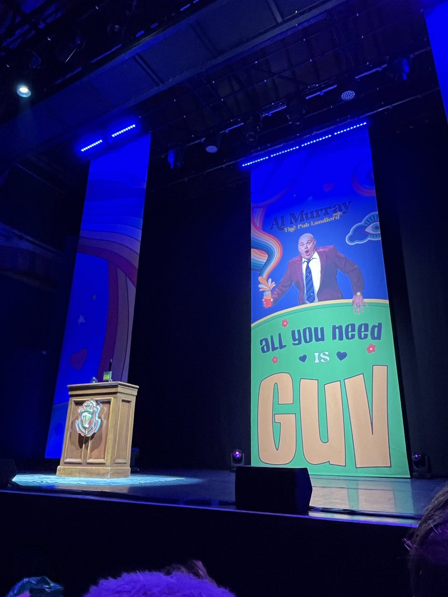 FlightPolish's tweet image. Ace night out in Cambridge with the @WHW_CambridgeIC to see The Pub Landlord! @almurray - War Waffle, Beer &amp;amp; Guv… That is all you need… 🍺🩵💚

#publandlord #guv