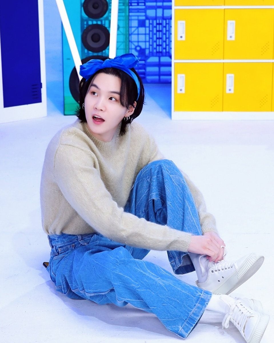 윤기야 생일 축하해🥳🥳🥳
우린 서로의 벗 서로의 닻

#해피슈가데이
#여전한_서로의벗_서로의닻
#3월의_선물_슈가
#HappyBirthdaySUGA

HAPPY SUGA DAY