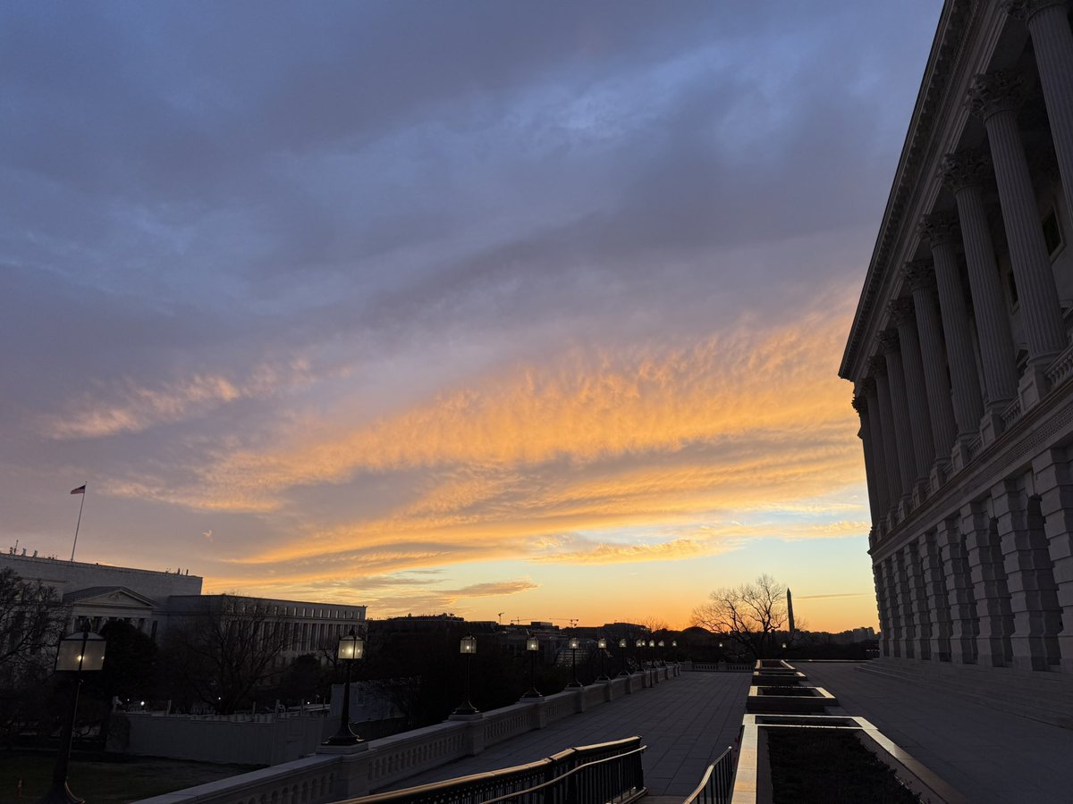 nathanbrand's tweet photo. 7:08 PM ET in Washington, DC

I could get used to this… https://t.co/LbkBT4SxmF