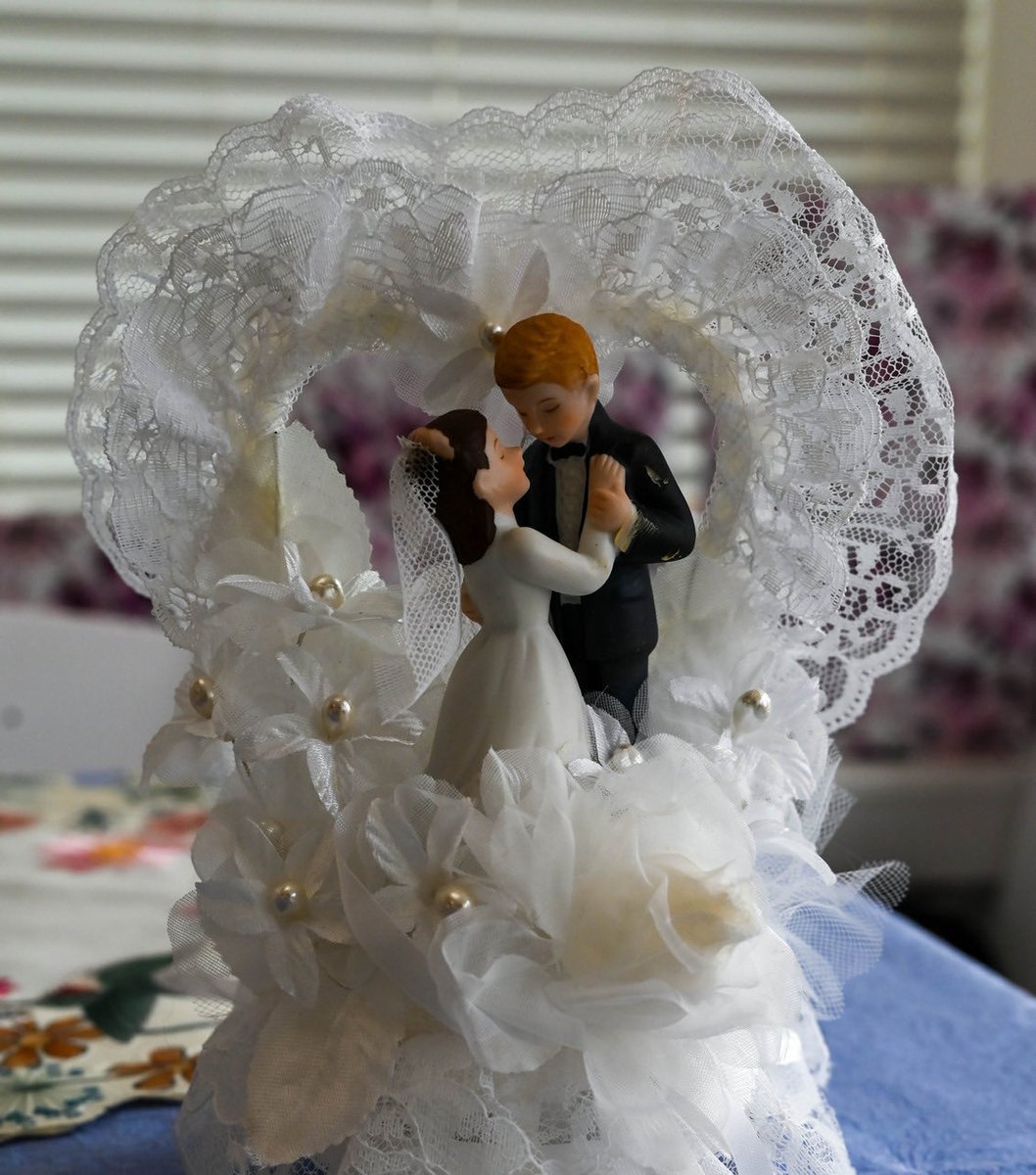 rosalie is seeing twice! ✿ 🌹 tweet media