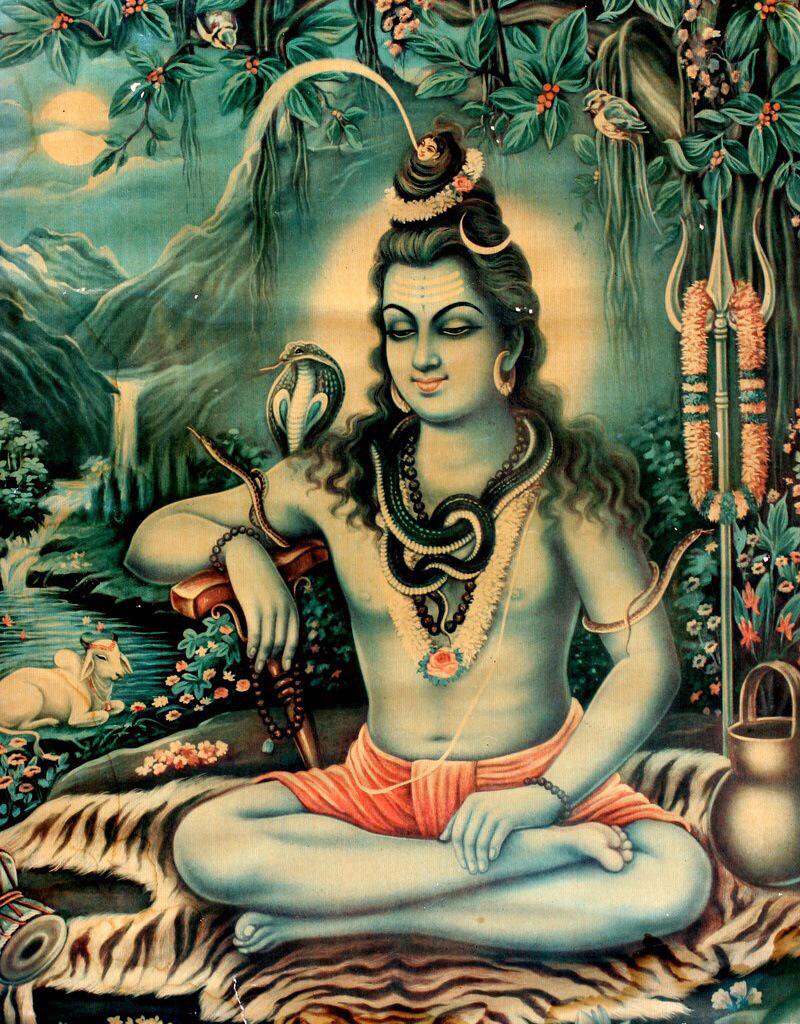 ॐ त्र्यम्बकं यजामहे सुगन्धिंम् पुष्टिवर्धनम् ।
उर्वारुकमिव बन्धनान् मृत्योर्मुक्षीय माऽमृतात् ।।