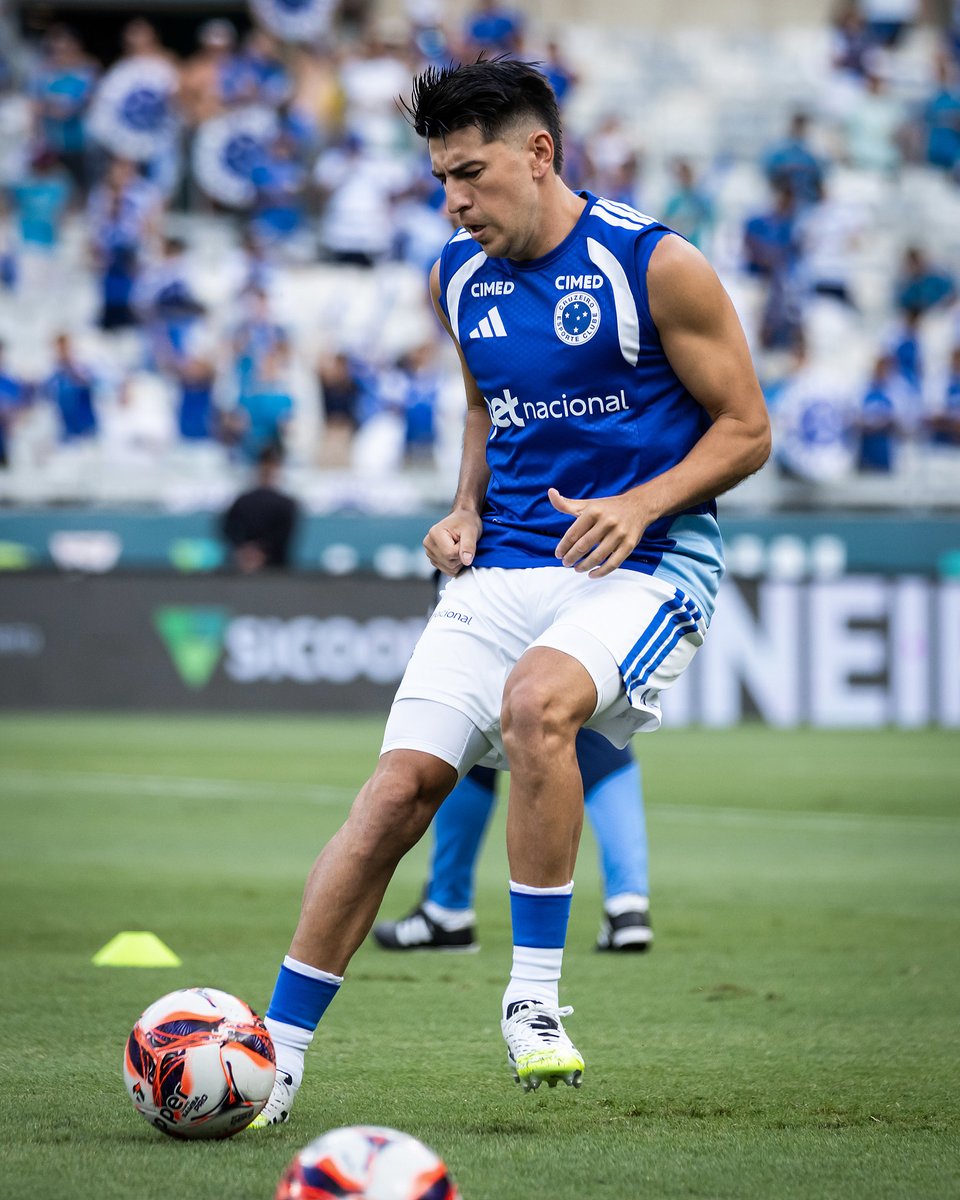 cec_informs_'s tweet photo. Que partida COLOSSAL desse cara! O melhor em campo! 

Venceu tudo no campo e ainda deu uma voadora no chorão, QUE HOMEM. ABSURDO!

VILLALBA É CRUZEIRO PRA CARALHO! https://t.co/z2suETCgv0
