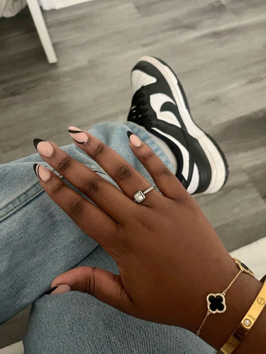 MaryWilsonioem's tweet photo. Nails 💅 https://t.co/zi9lE797Ll