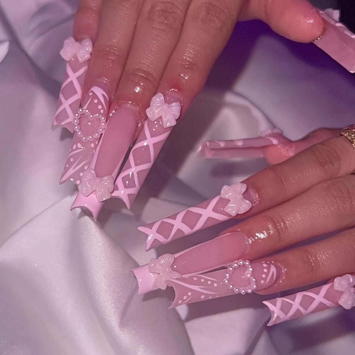 MaryWilsonioem's tweet photo. Nails 💅 https://t.co/osALLrg8zL