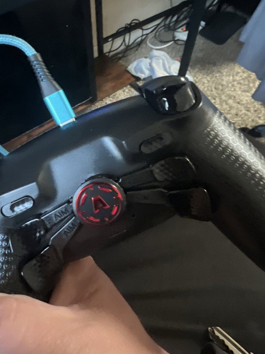 Brandon Fox tweet media