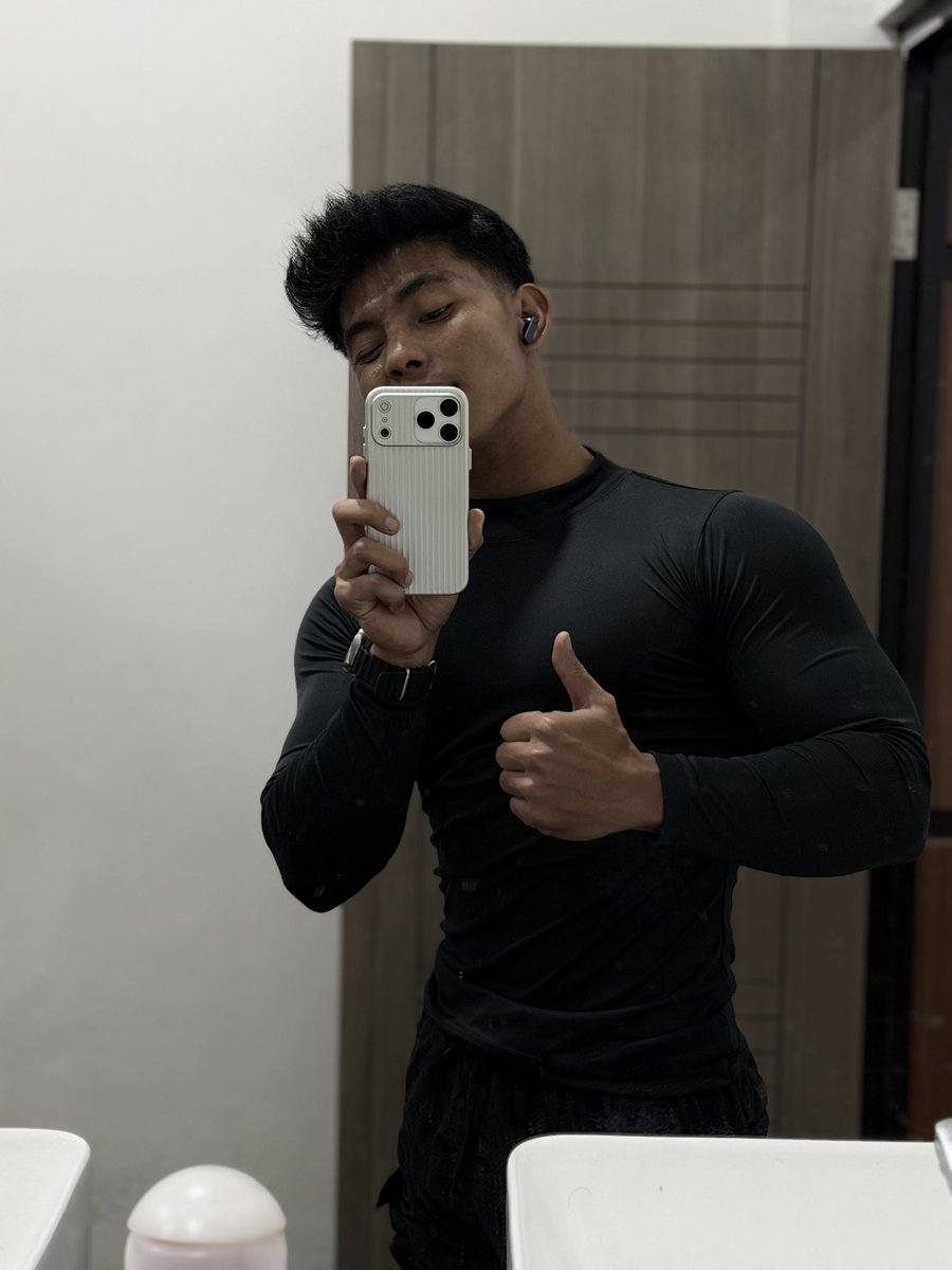 Rizals599 tweet media