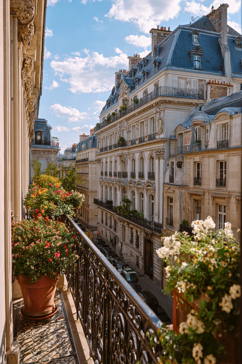 WorldnPictures's tweet photo. Paris, France 🇫🇷 https://t.co/0iFJBMlLaH