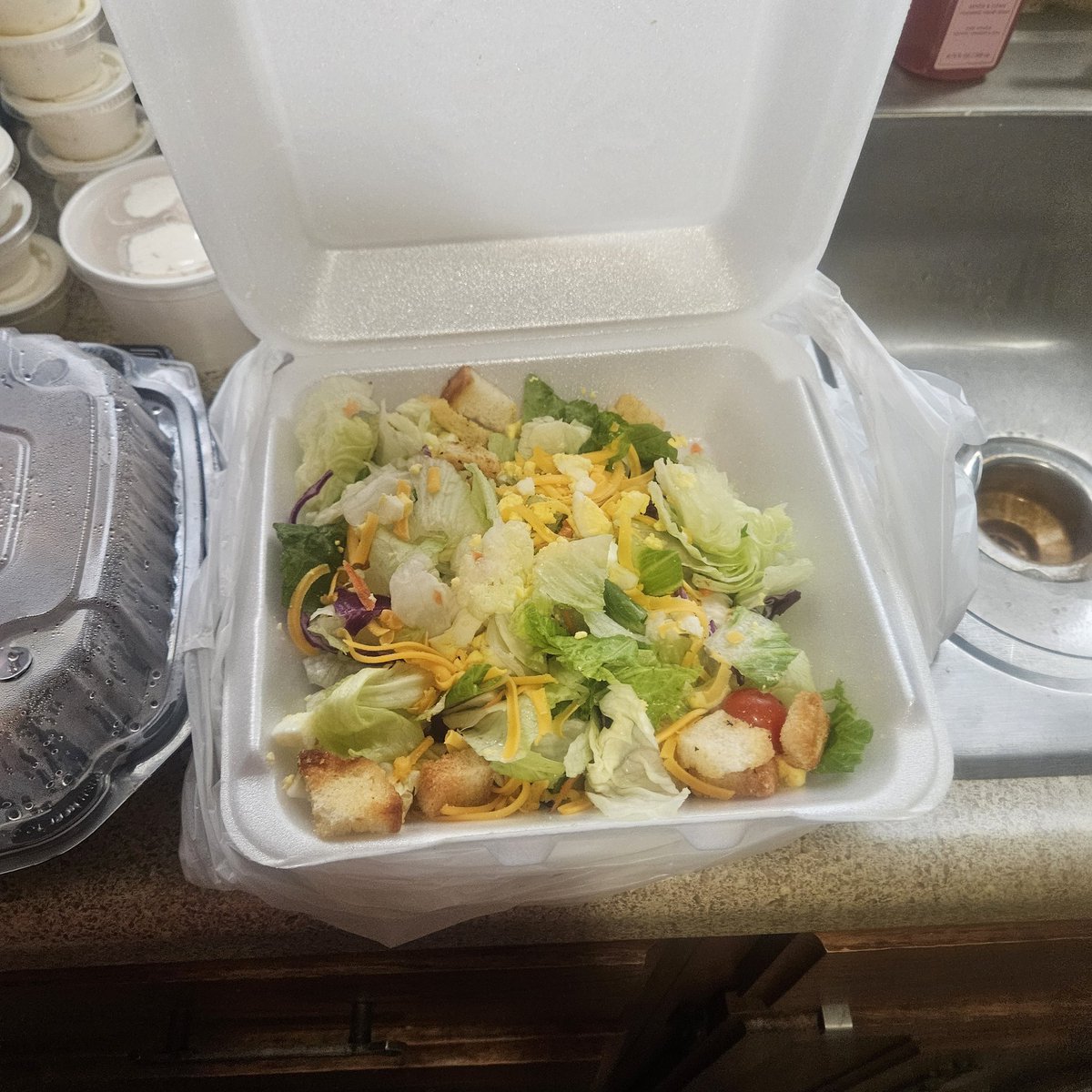 CryptoDealer tweet media