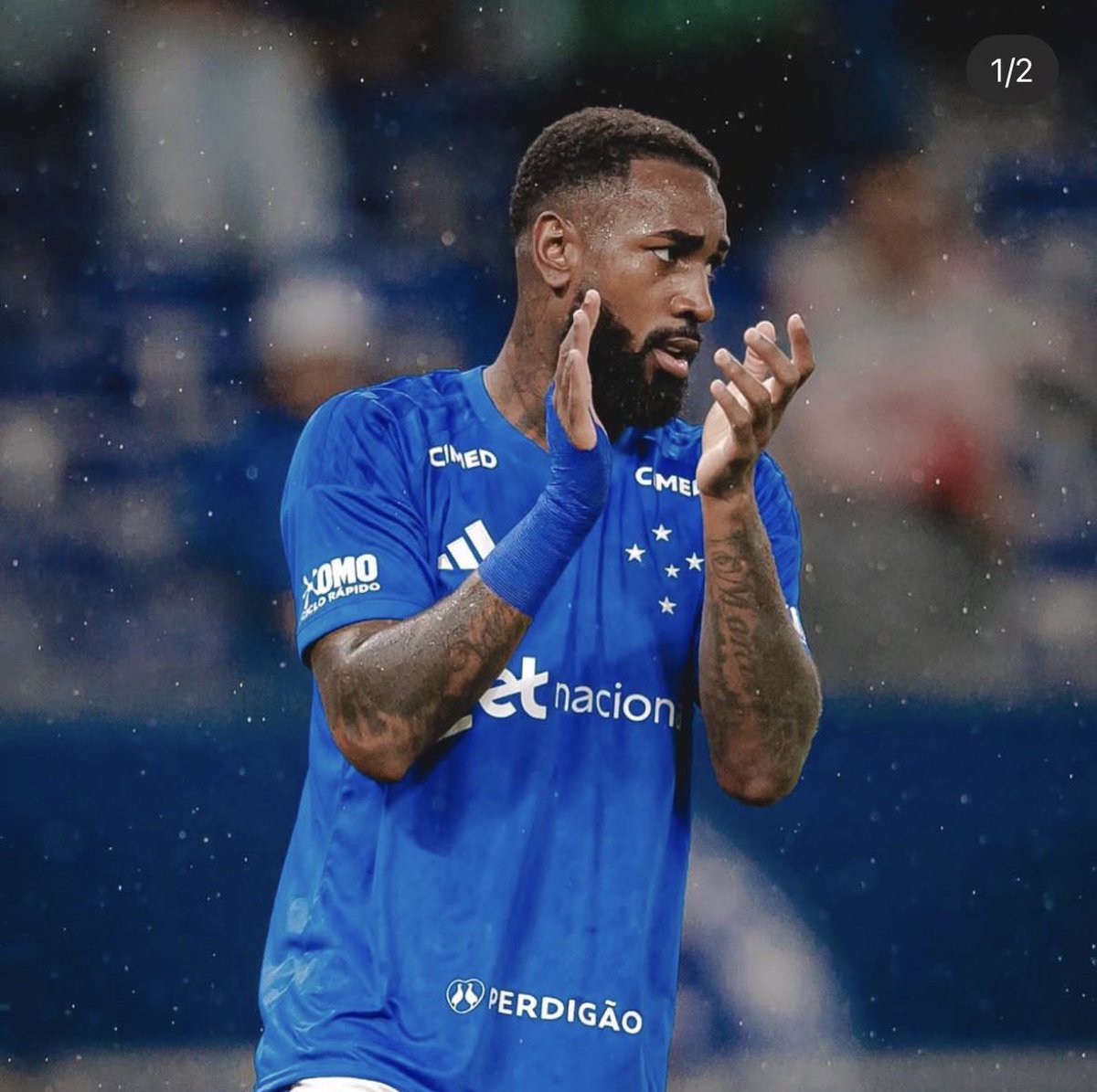 Gerson foi um LEÃO nessa confusão. Saiu correndo que nem maluco pra socorrer o Christian!