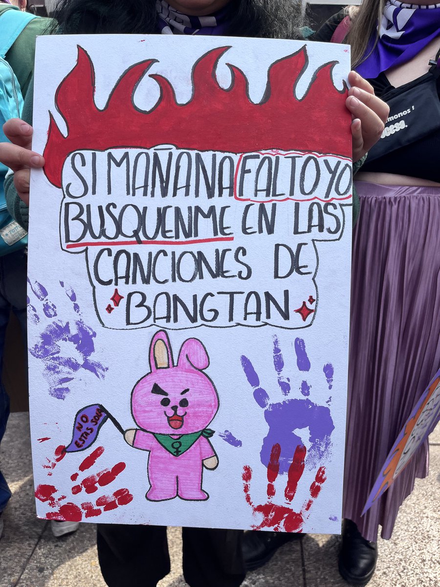 Créditos del cartel a la chica que me dejó tomarle foto  🫂💜

#8Marzo #InternationalWomensDay