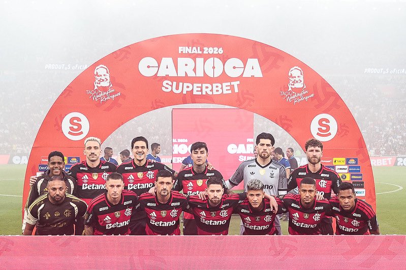 Flamengo tricampeão Carioca consecutivo!

Sétima vez que o clube consegue tal feito!!

E, com o empate no tempo normal, o saldo histórico do Fla-Flu fica:

459 Jogos
167 Vitórias do Flamengo
148 Empates (🆕)
144 Vitórias do Flu