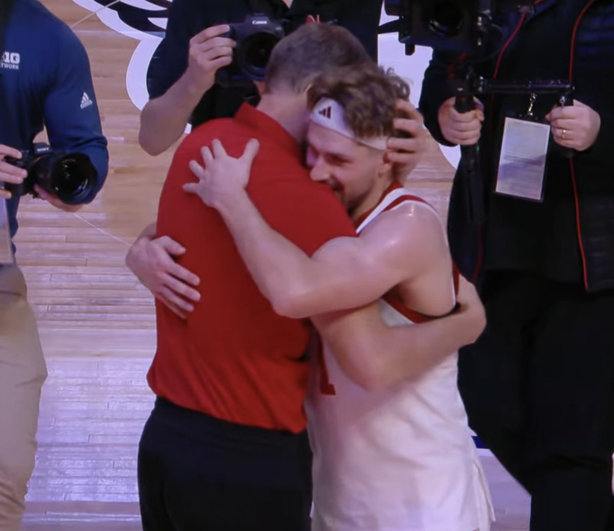 No Context College Basketball tweet media