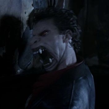anabbyz's tweet image. como explicar aos novos fãs de teen wolf que sao a mesma pessoa #TeenWolf
