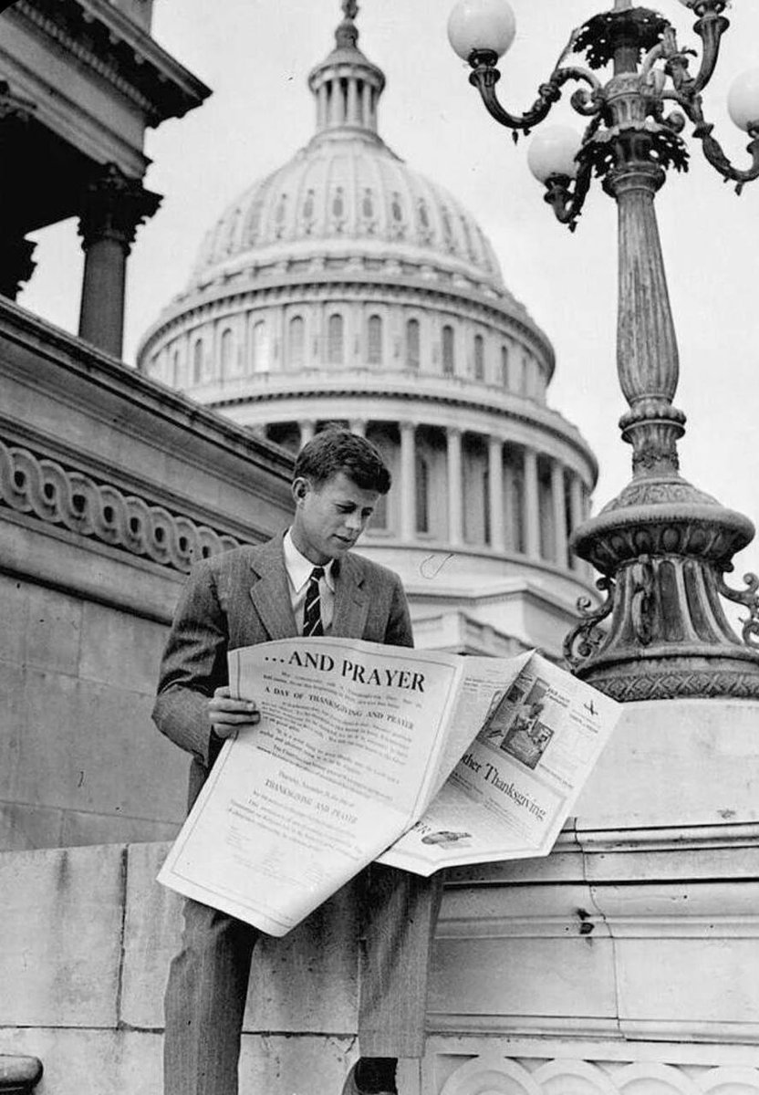 John Fitzgerald Kennedy Jr tweet media