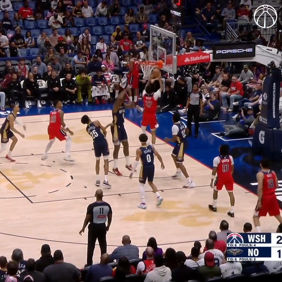 Will takin' it straight to the hoop 🔥