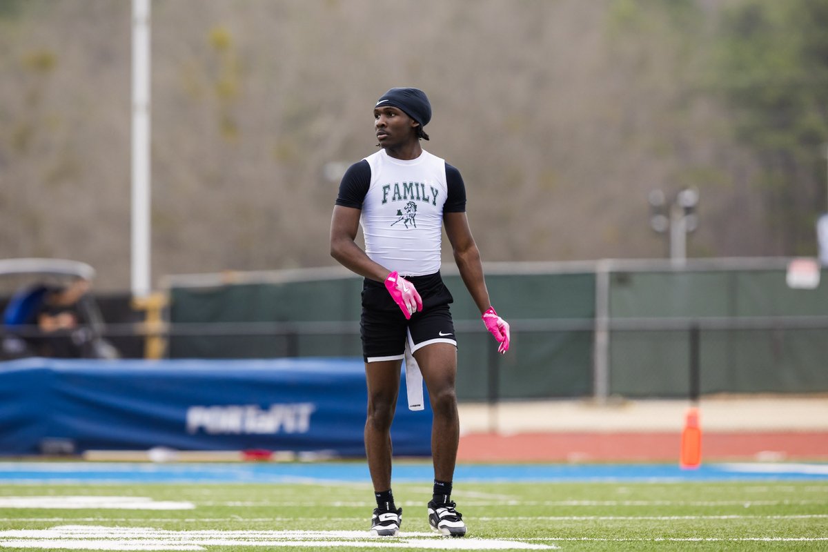 JoeWebb_14's tweet photo. @FCAAlabama7v7 put on a great event for the Jackson Olin Gators! Looking forward to the next one! https://t.co/UEcMZRXKlN