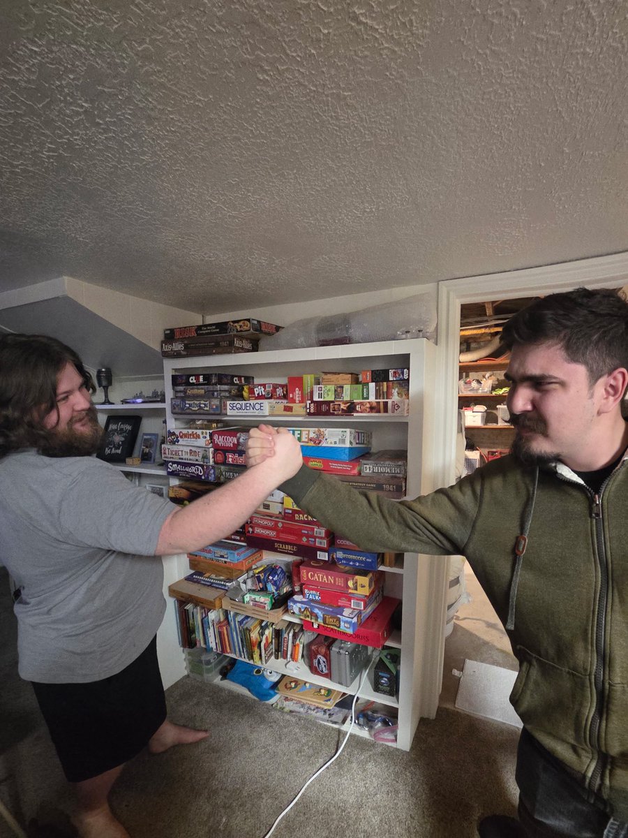 UtahssbRespect's tweet photo. The light of hope in Utah shines bright. The endangered Olimar species, despite everything, managed to reunite and connect during these trying times showcasing the beauty of unity. https://t.co/T3eP5PT9L6