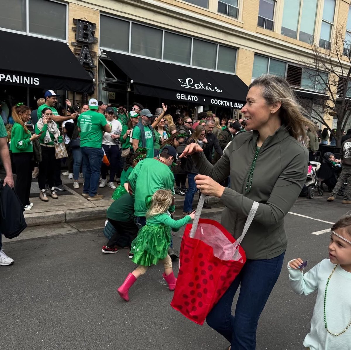 Vin Gopal tweet media