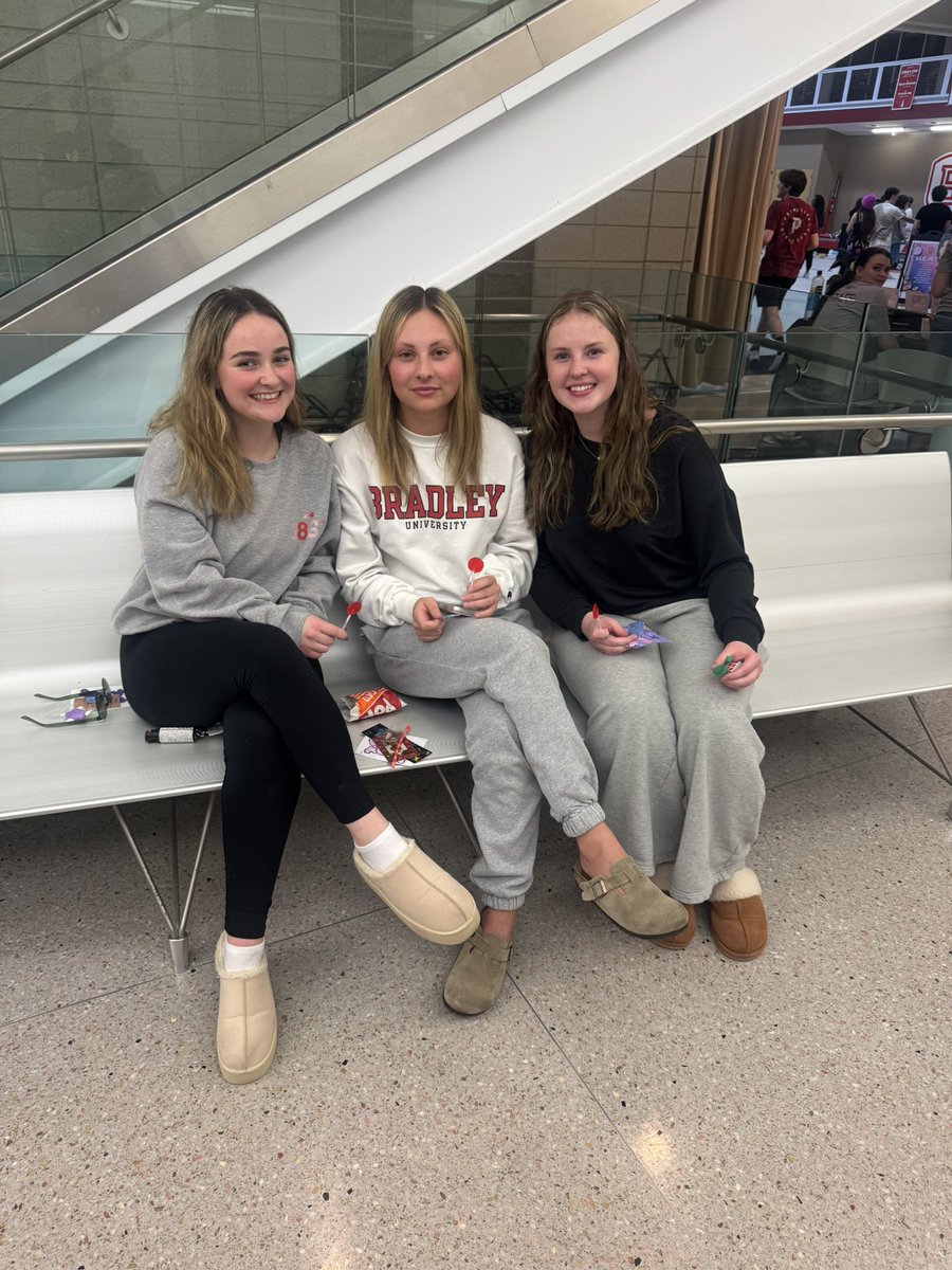 Sergeant Legaspi from the Bradley University Police Department had a great time at Late Night BU last night! 🎉

It was a fun evening connecting with students, sharing some laughs, and enjoying the great energy on campus. Thanks to everyone who stopped by to say hello!